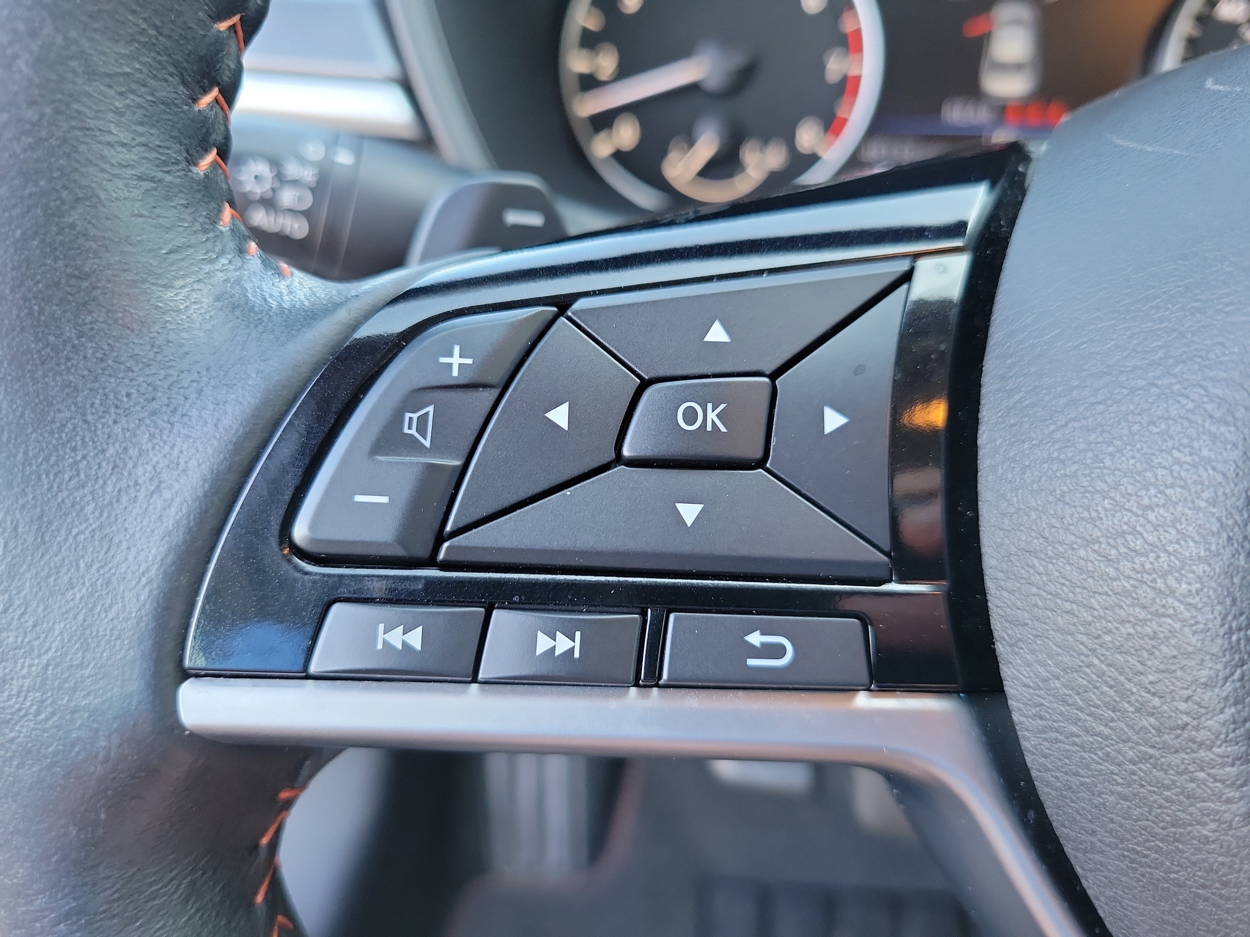 Used 2023 Nissan Altima 2.5 SR FWD image 21