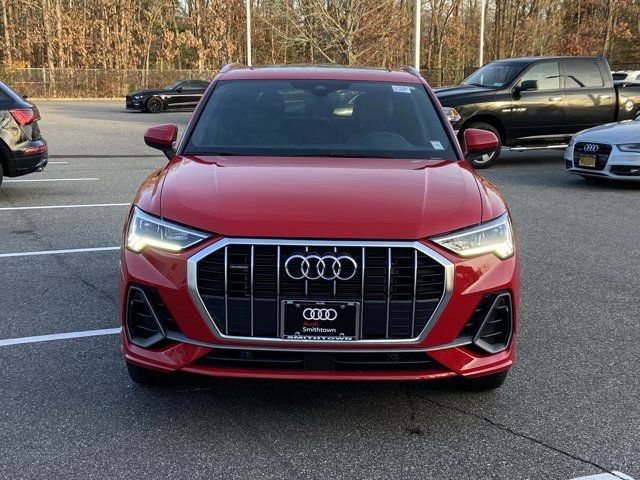 Certified 2023 Audi Q3 2.0T Premium w/ Convenience Package image 2