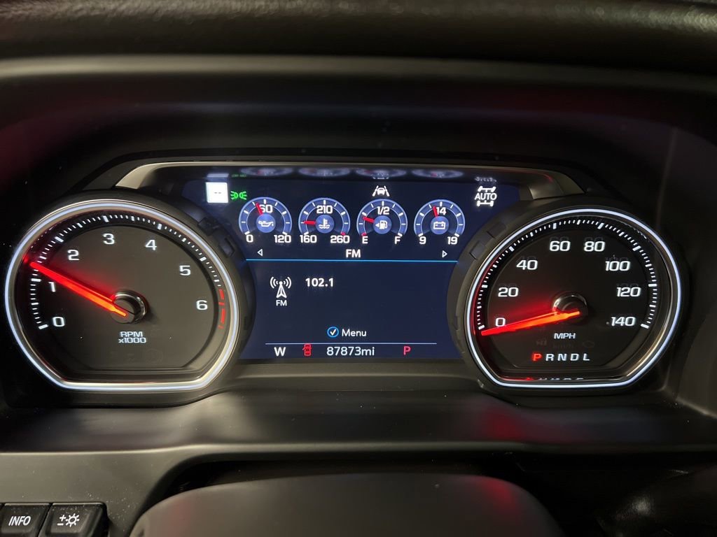 Used 2022 Chevrolet Silverado 1500 High Country w/ Technology Package image 24