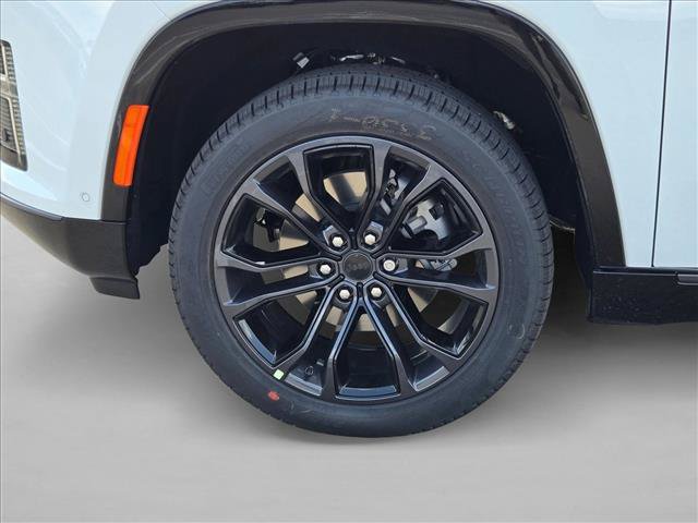 New 2026 Jeep Grand Wagoneer Summit AWD/4WD image 10