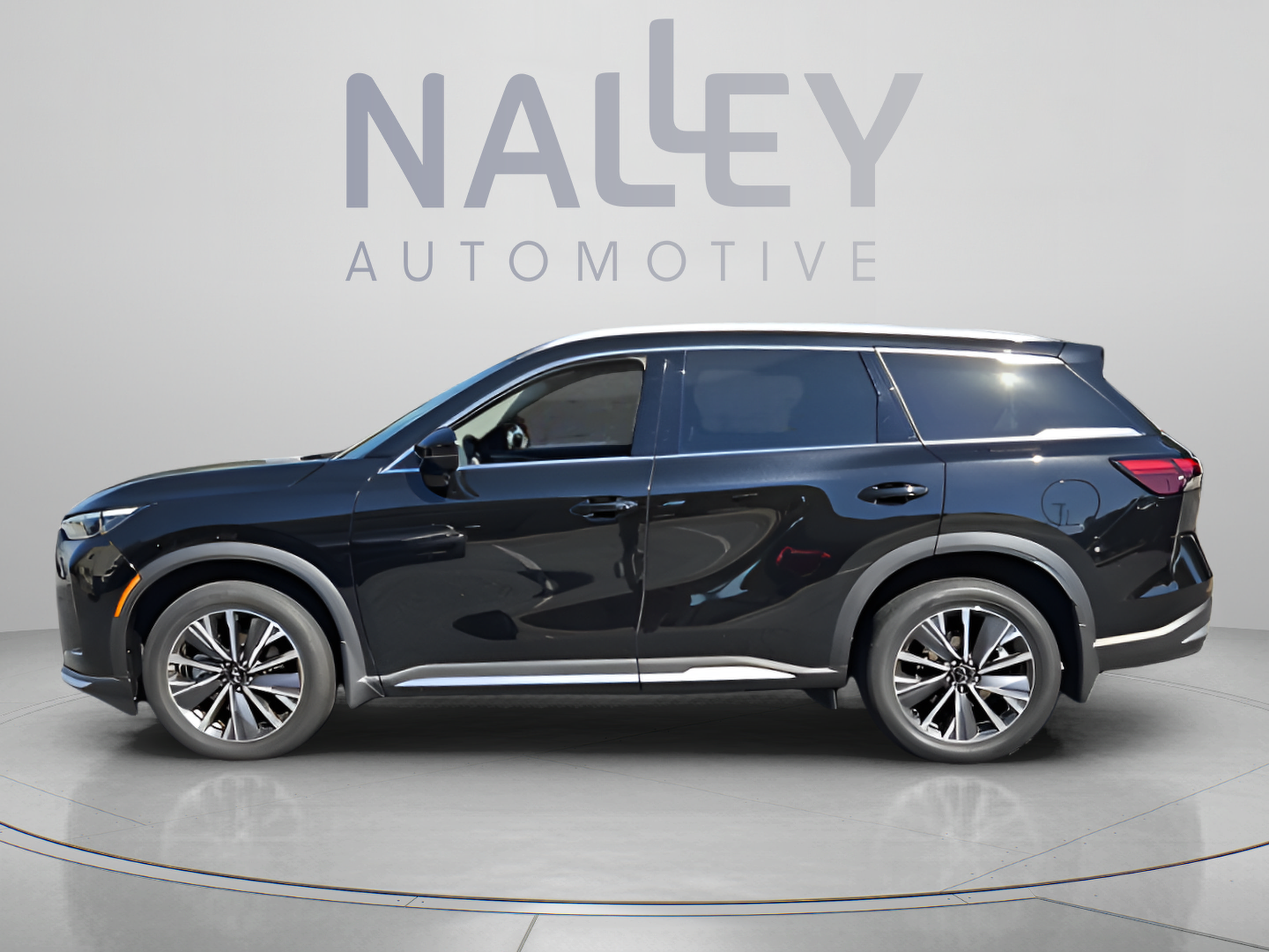 Used 2026 INFINITI QX60 Luxe w/ Cargo Package AWD/4WD image 2
