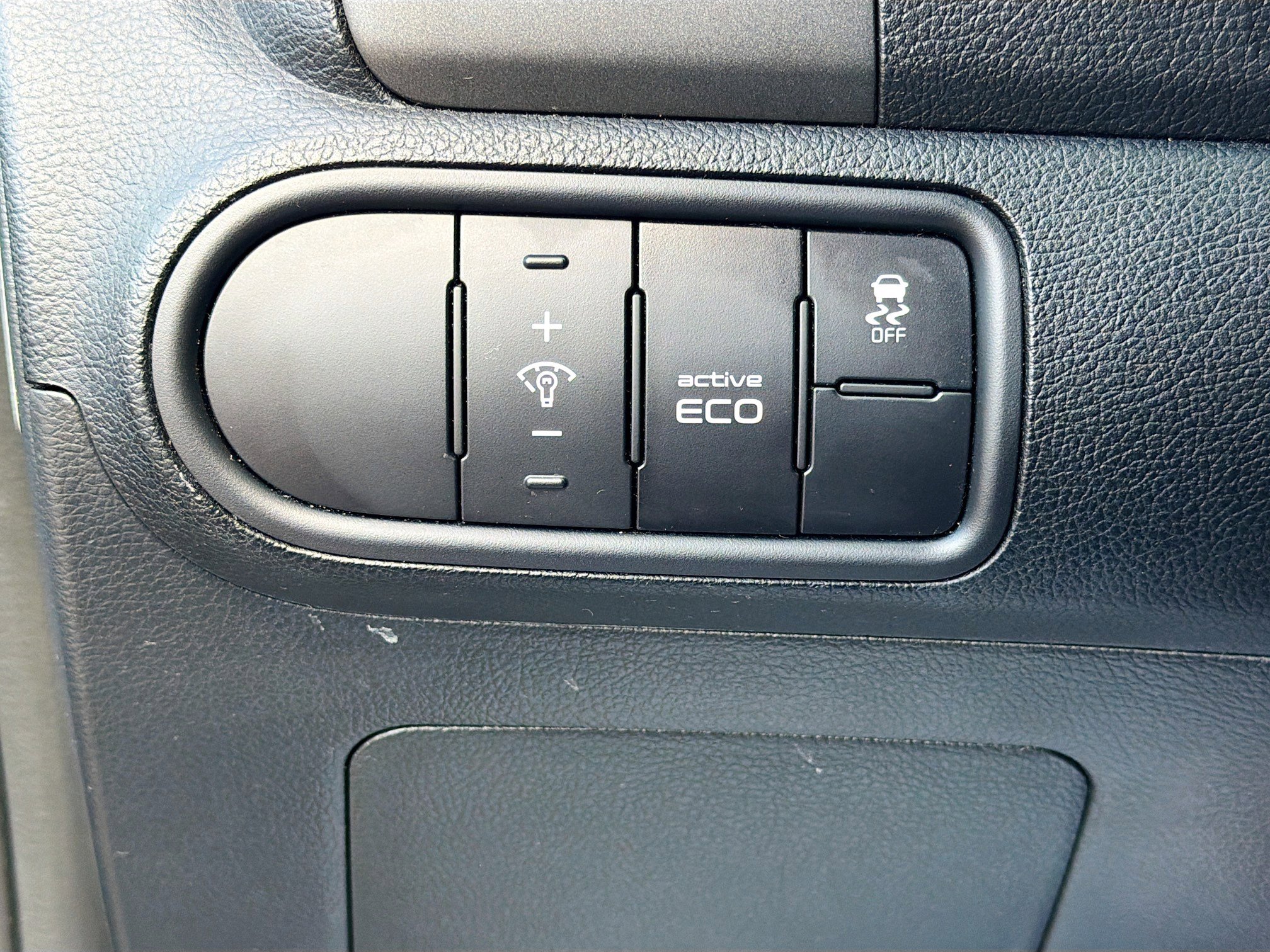 Used 2016 Kia Forte LX image 31