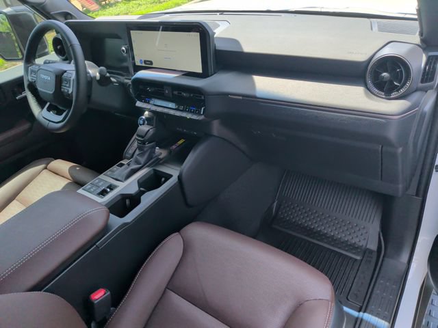 Used 2027 Toyota Land Cruiser w/ Premium Package AWD/4WD image 17