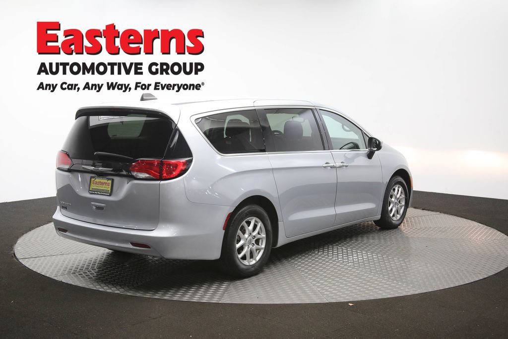 Used 2023 Chrysler Voyager LX FWD image 41