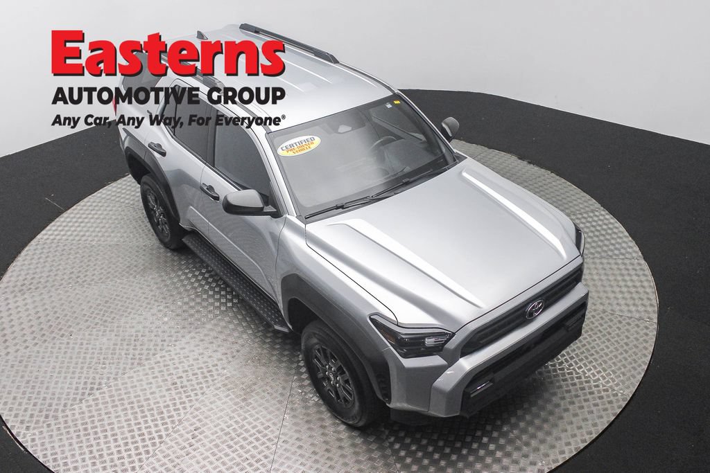 Used 2025 Toyota 4Runner SR5 AWD/4WD image 5