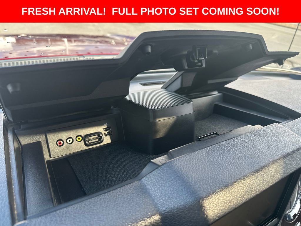 Used 2016 Ford F350 Lariat w/ Lariat Ultimate Package image 12