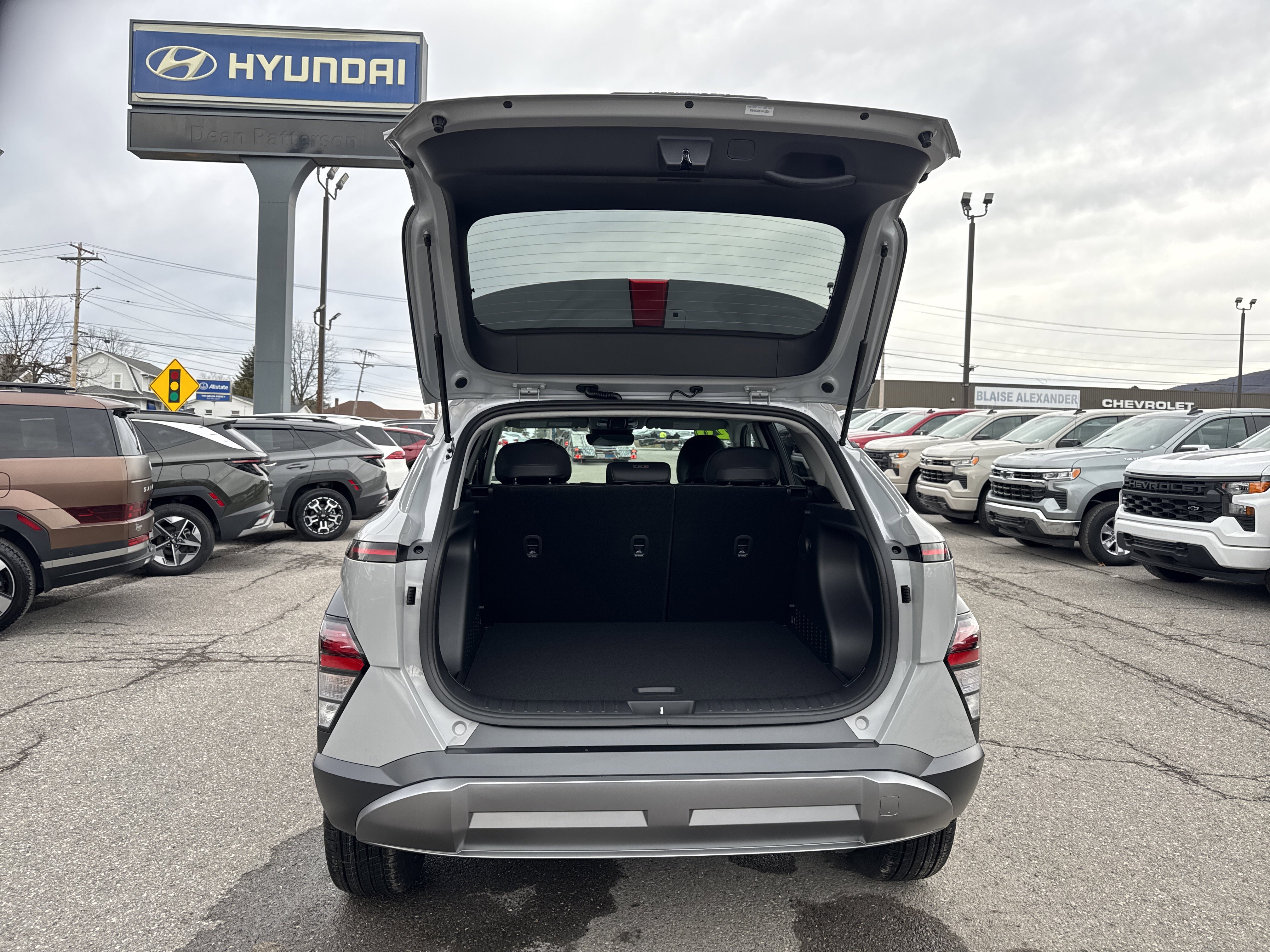 New 2026 Hyundai Kona SEL Premium image 5