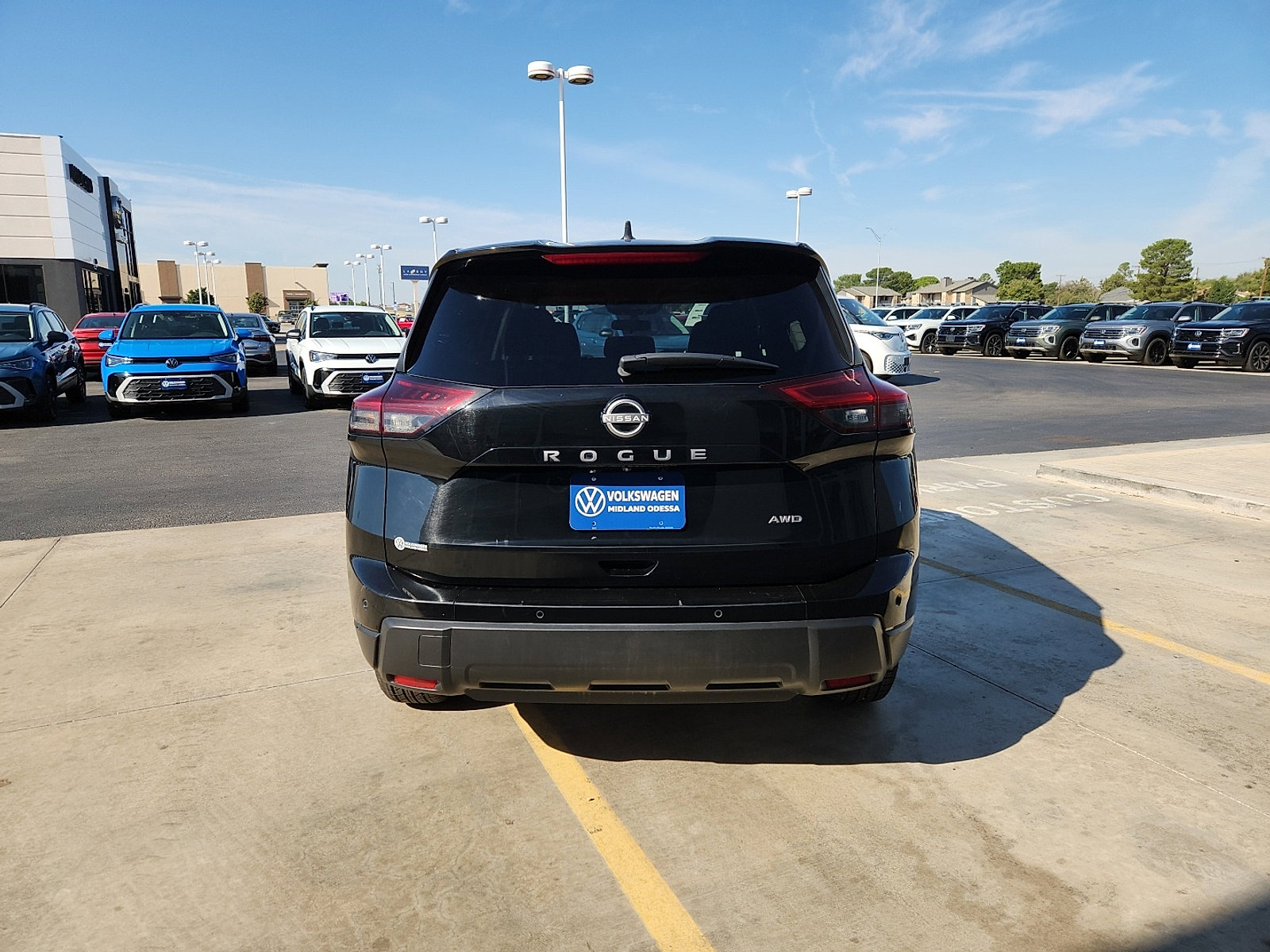 Used 2024 Nissan Rogue S image 6