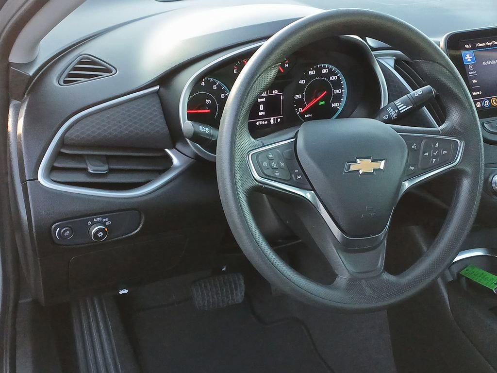 Used 2024 Chevrolet Malibu LT FWD image 17