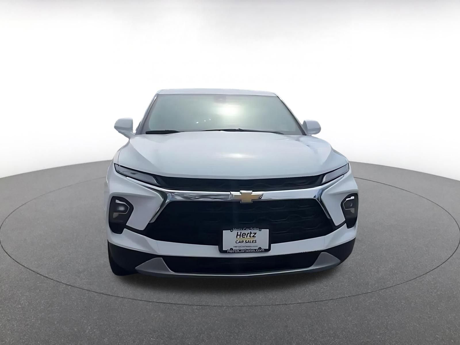 Used 2025 Chevrolet Blazer LT image 4