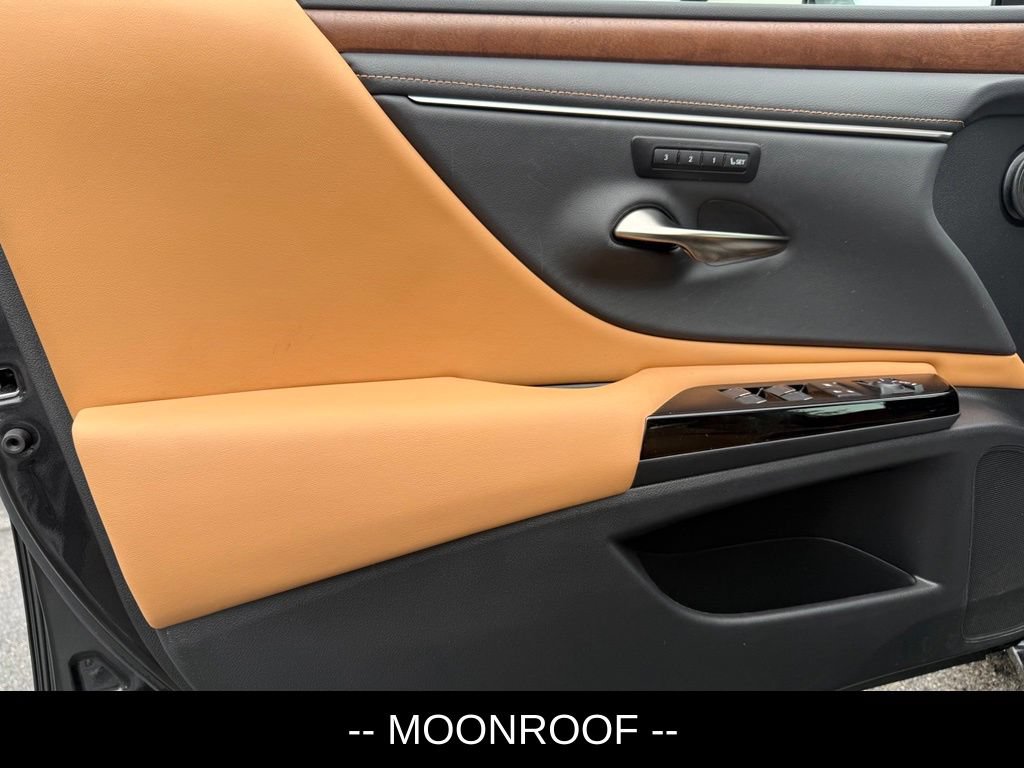 Certified 2023 Lexus ES 300h w/ Premium Package FWD image 6