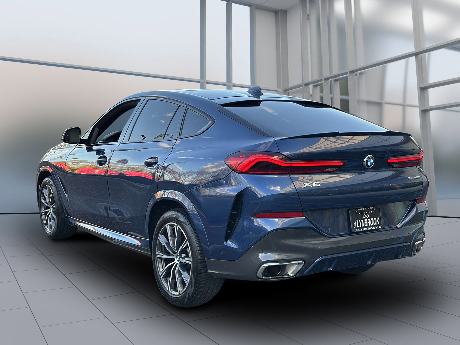 Used 2023 BMW X6 xDrive40i w/ Executive Package image 7