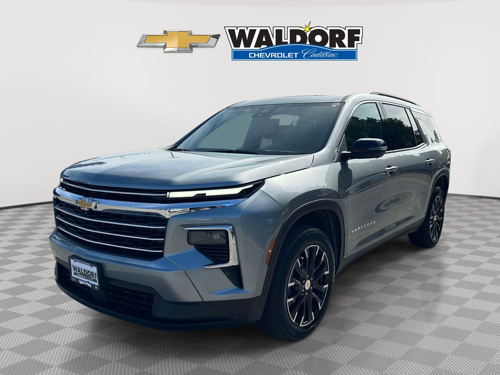 Used 2026 Chevrolet Traverse LT w/ Sun and Wheel Package AWD/4WD image 3