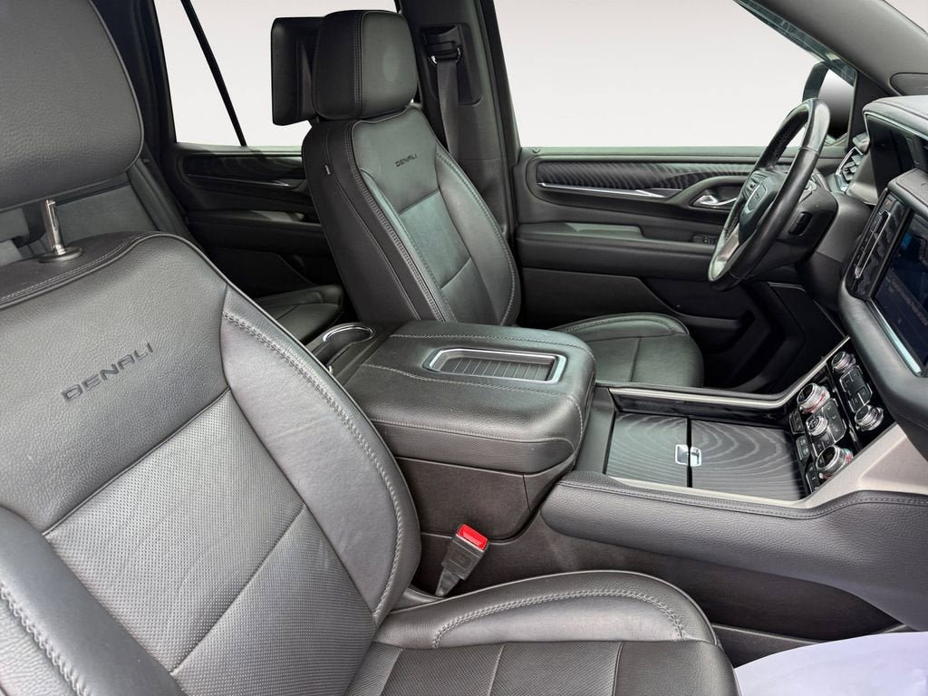 Used 2021 GMC Yukon Denali w/ Denali Premium Package AWD/4WD image 15