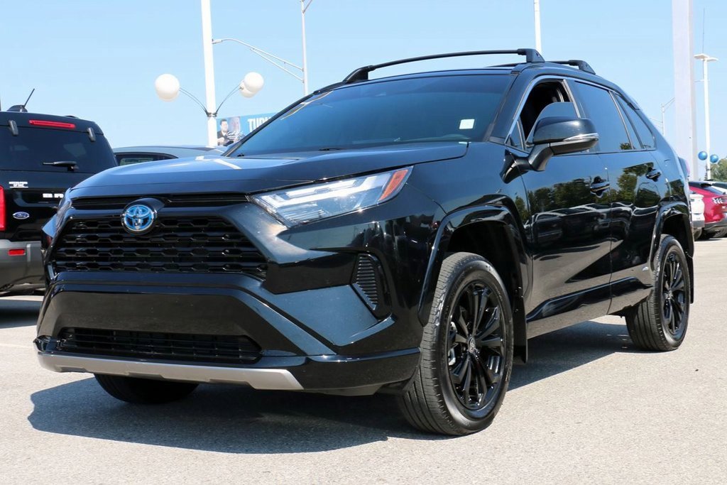 Used 2024 Toyota RAV4 SE