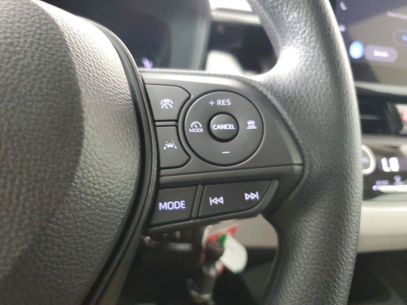 Used 2026 Toyota Corolla LE FWD image 24