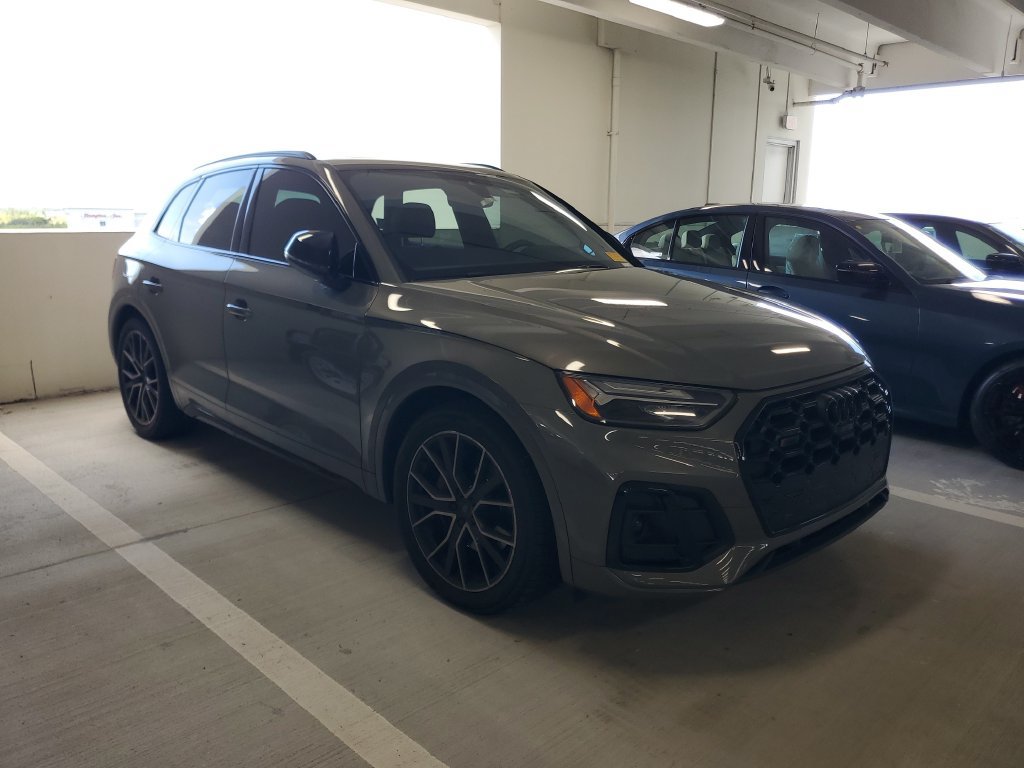 Used 2024 Audi SQ5 Premium Plus w/ Premium Plus Package AWD/4WD image 2