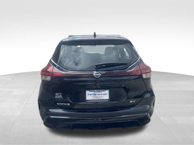 Used 2024 Nissan Kicks SV image 6