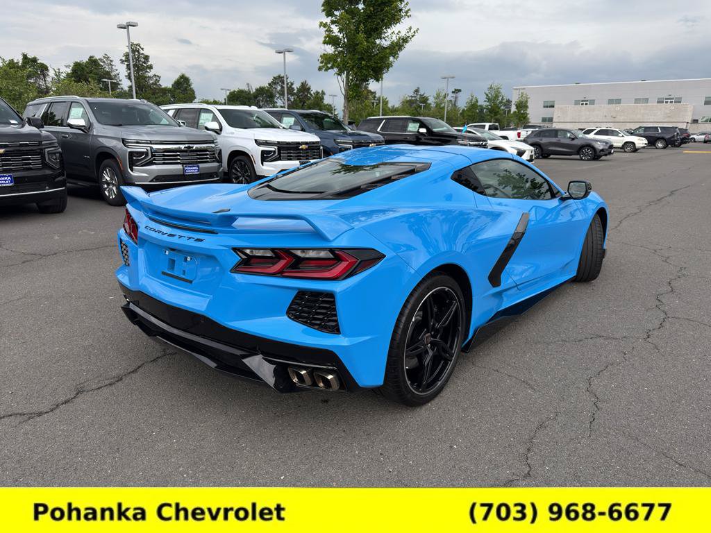 Used 2021 Chevrolet Corvette Stingray Coupe w/ Z51 Performance Package RWD image 7
