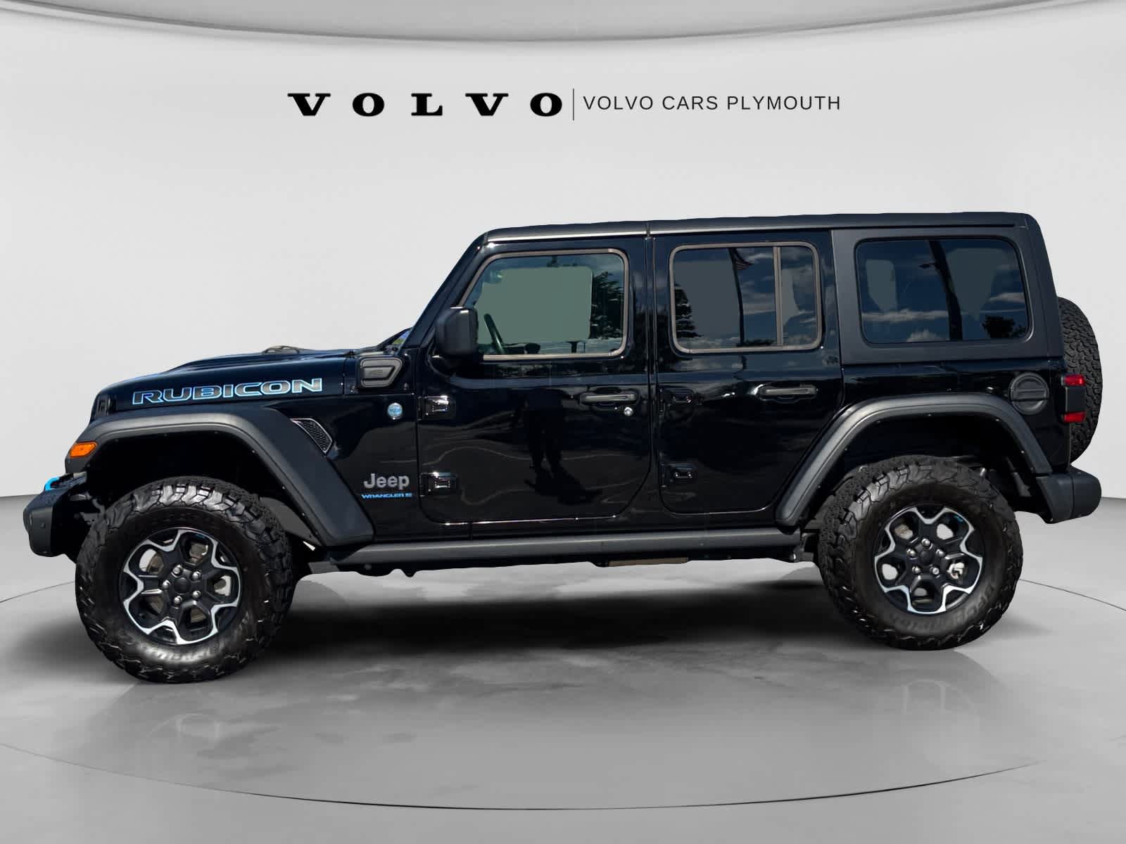 Used 2023 Jeep Wrangler Unlimited Rubicon 4xe w/ Steel Bumper Group AWD/4WD image 4