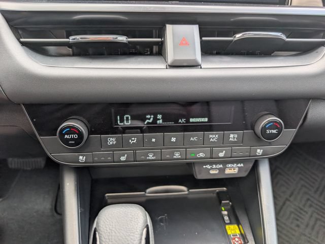 Certified 2026 Subaru Outback Touring AWD/4WD image 17