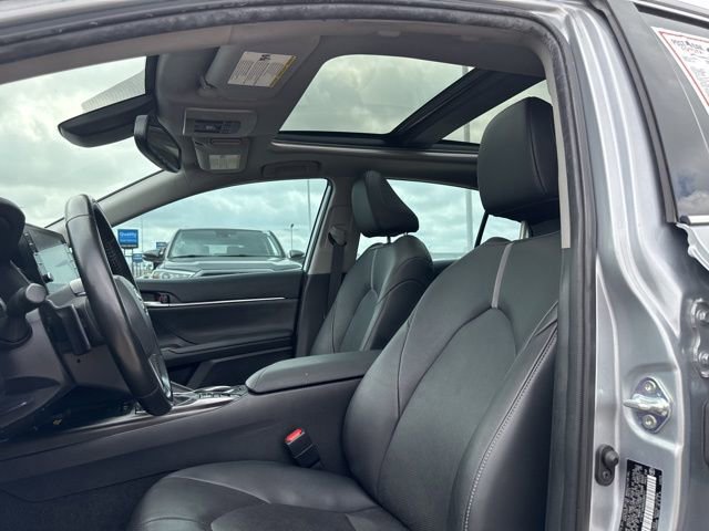 Used 2024 Toyota Camry XSE w/ Navigation Package image 21