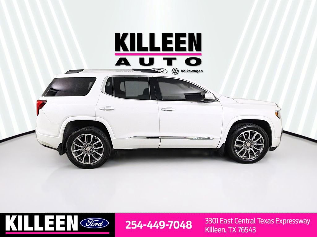 Used 2022 GMC Acadia Denali w/ Denali Technology Package image 9