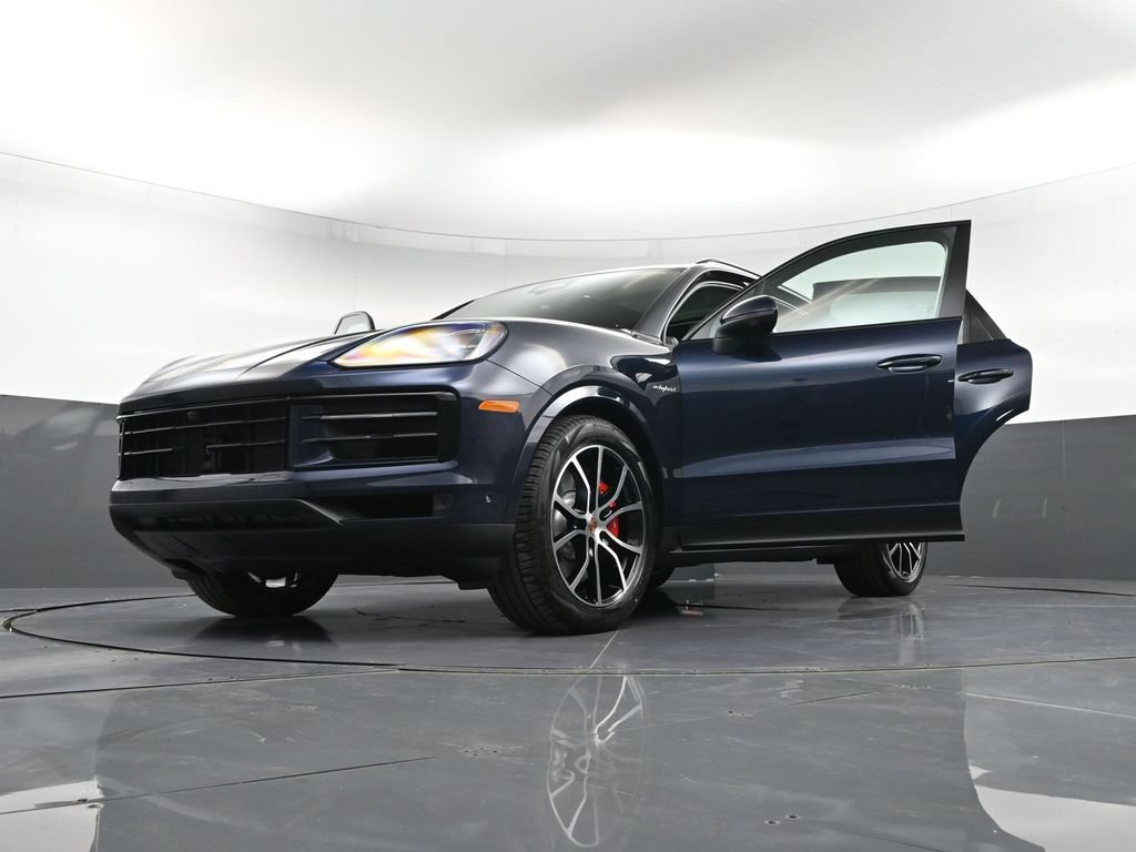New 2026 Porsche Cayenne S AWD/4WD image 38