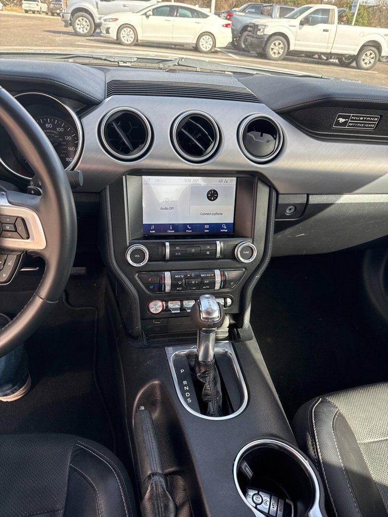 Used 2020 Ford Mustang Premium image 6