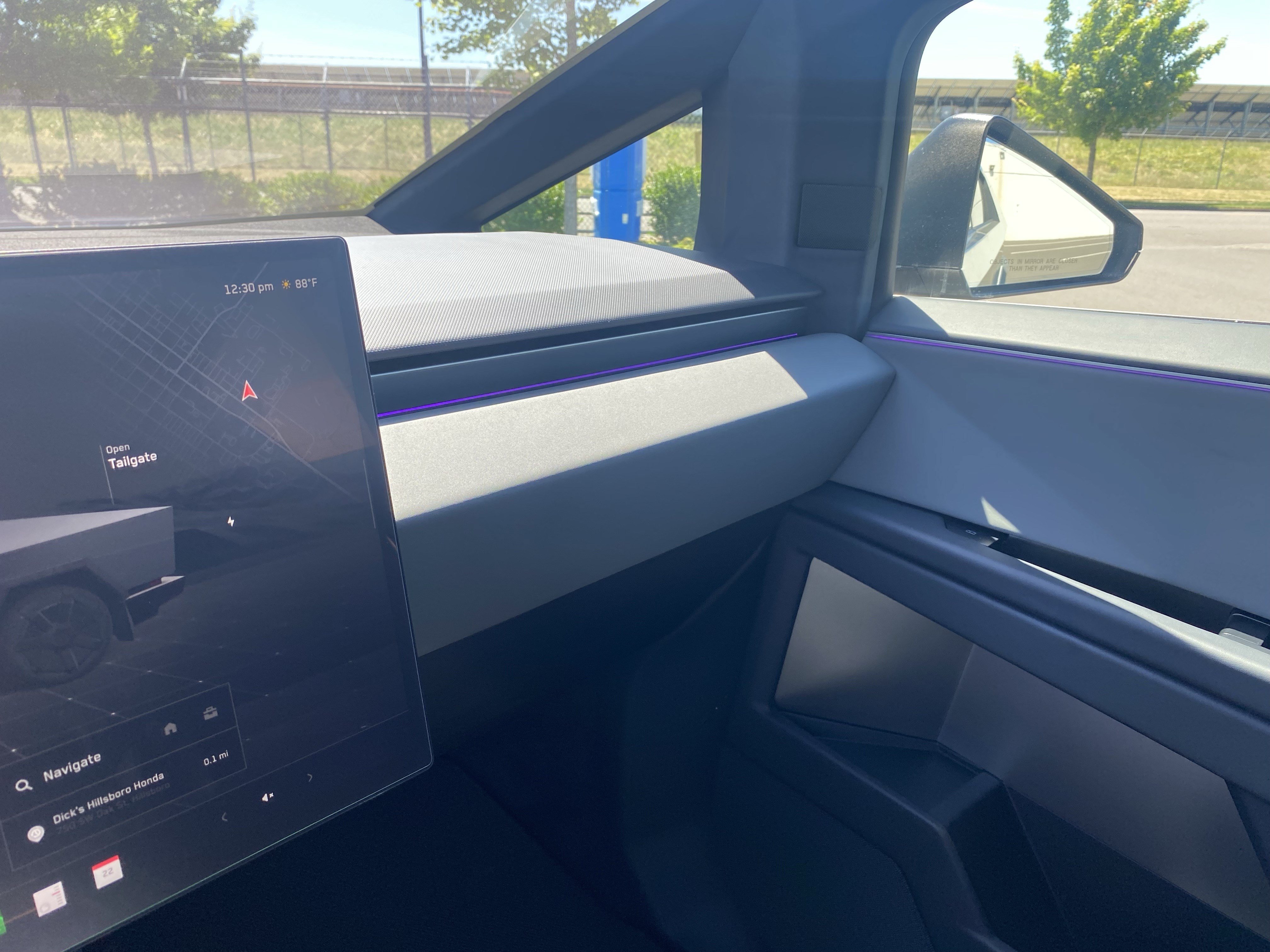 Used 2024 Tesla Cybertruck AWD Crew Cab image 25