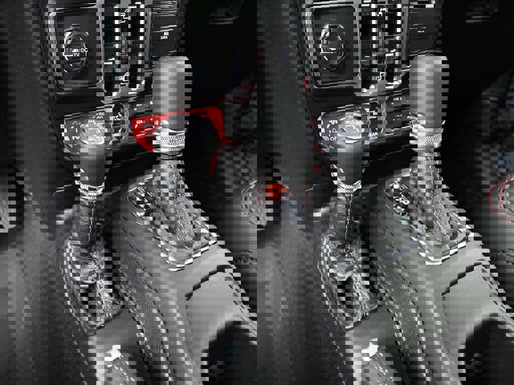 New 2025 Jeep Wrangler Unlimited Rubicon image 18