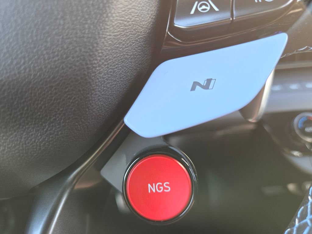 New 2025 Hyundai Elantra N Base image 31