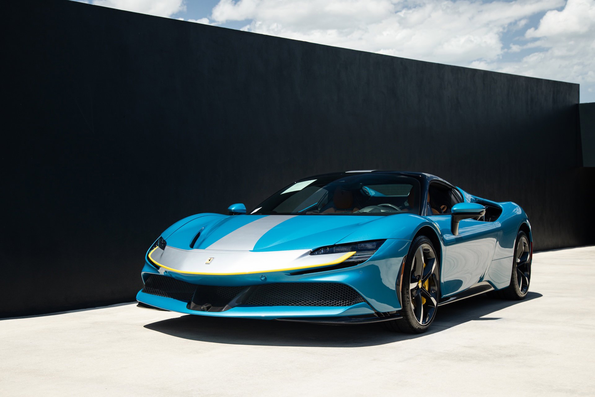 Certified 2024 Ferrari SF90 Spider AWD/4WD image 10