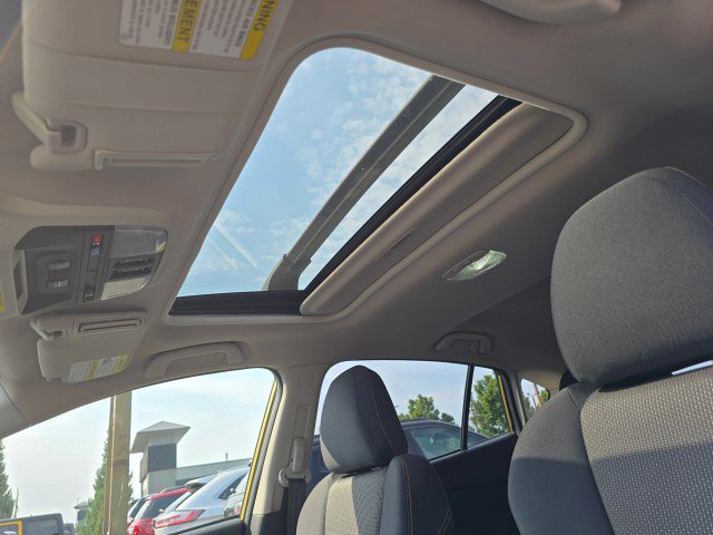 Used 2022 Subaru Crosstrek 2.0i Premium w/ Moonroof Package AWD/4WD image 24