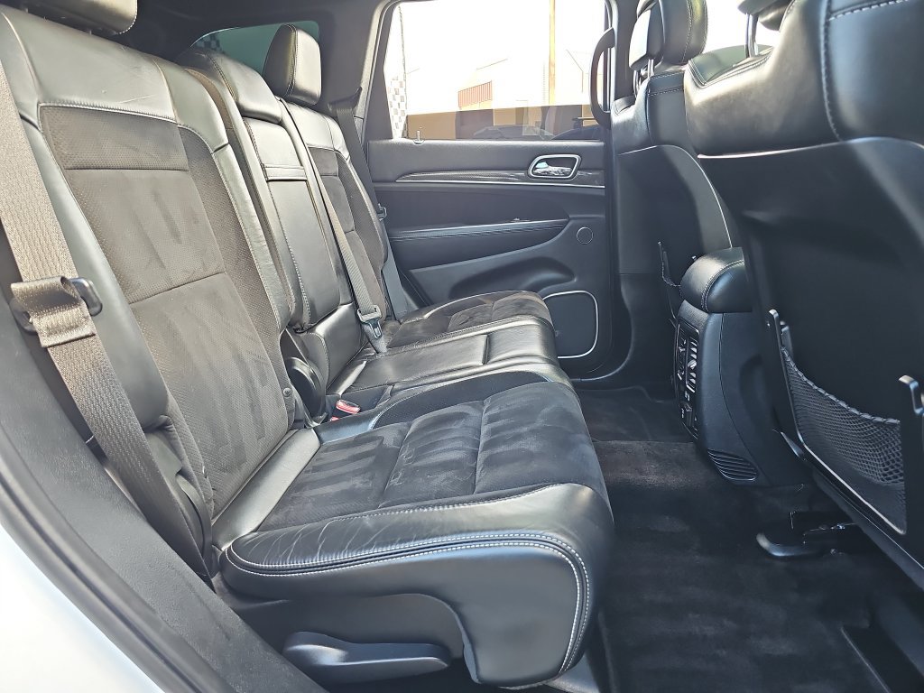 Used 2017 Jeep Grand Cherokee SRT AWD/4WD image 38