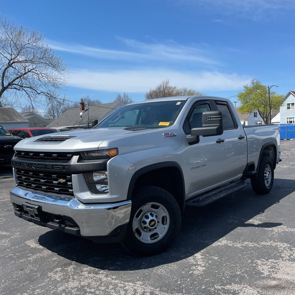 Used 2020 Chevrolet Silverado 2500 W/T w/ WT Convenience Package AWD/4WD image 2