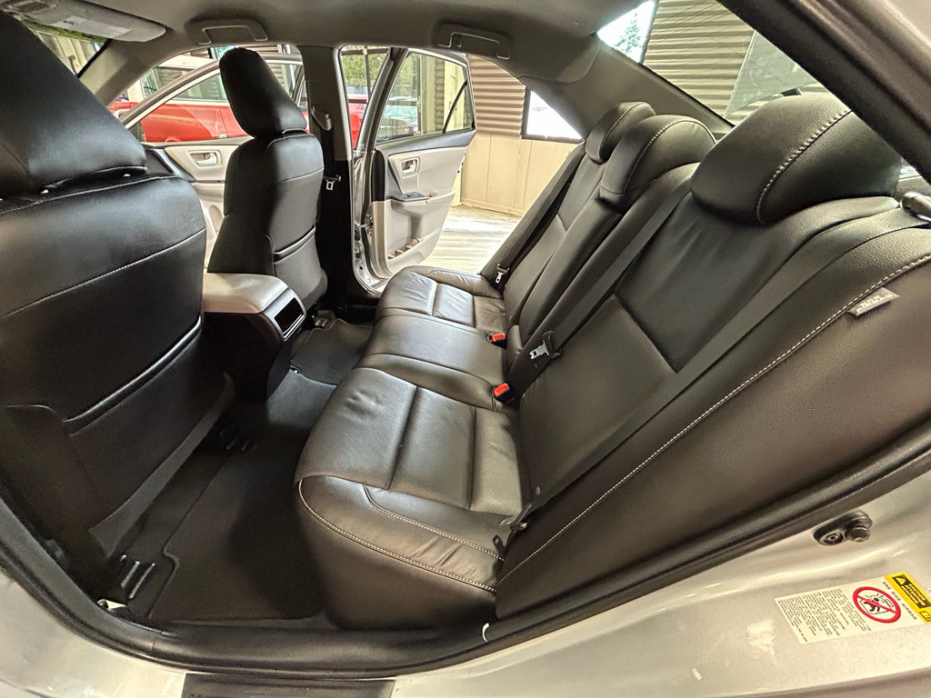 Used 2015 Toyota Camry SE FWD image 47