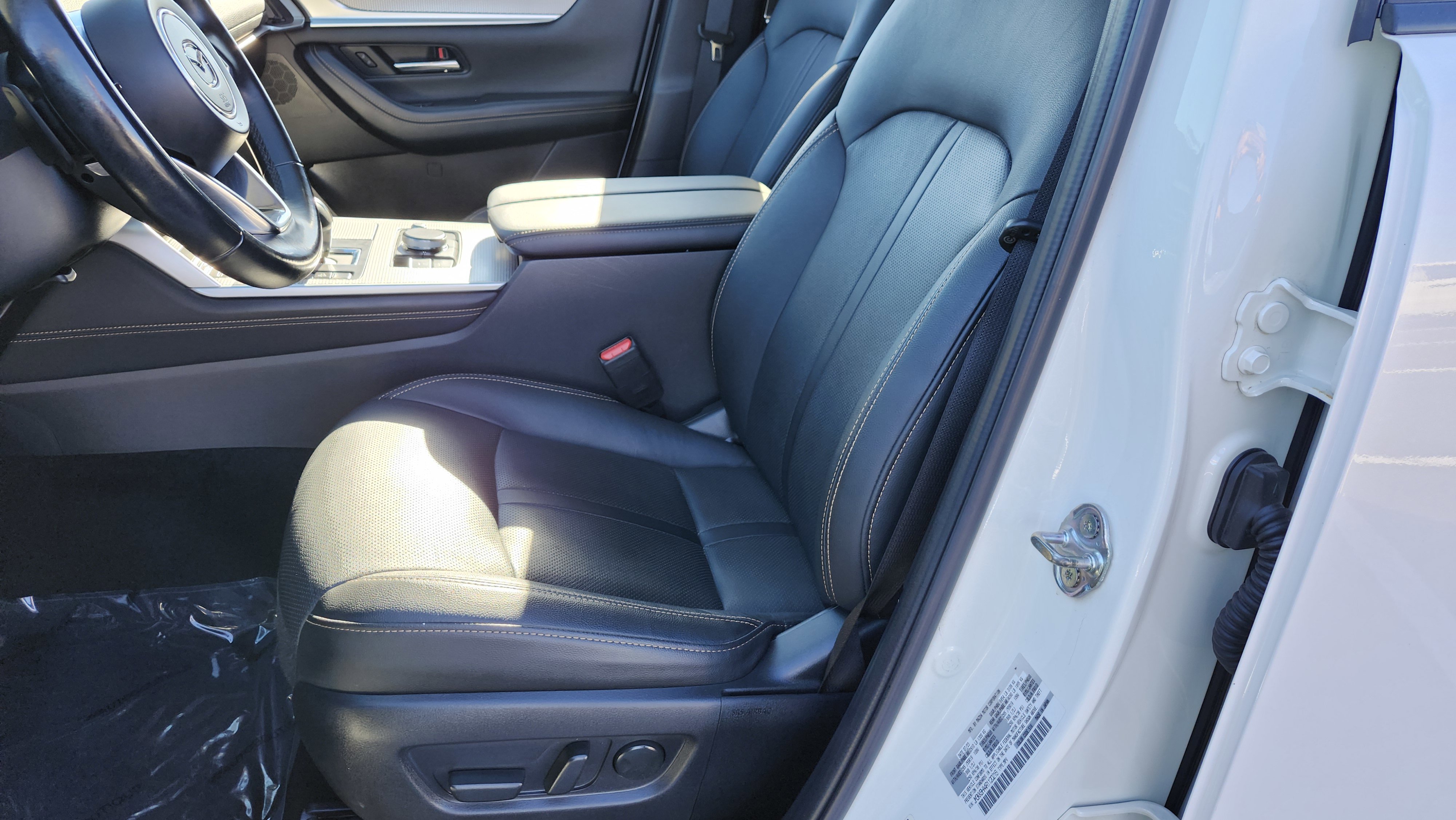 Used 2024 MAZDA CX-90 Plug-In Hybrid w/ Preferred image 18