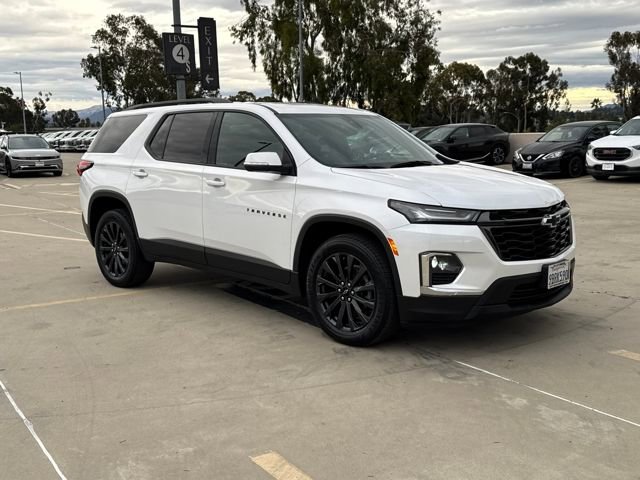 Used 2022 Chevrolet Traverse RS w/ LPO, Cargo Package image 7