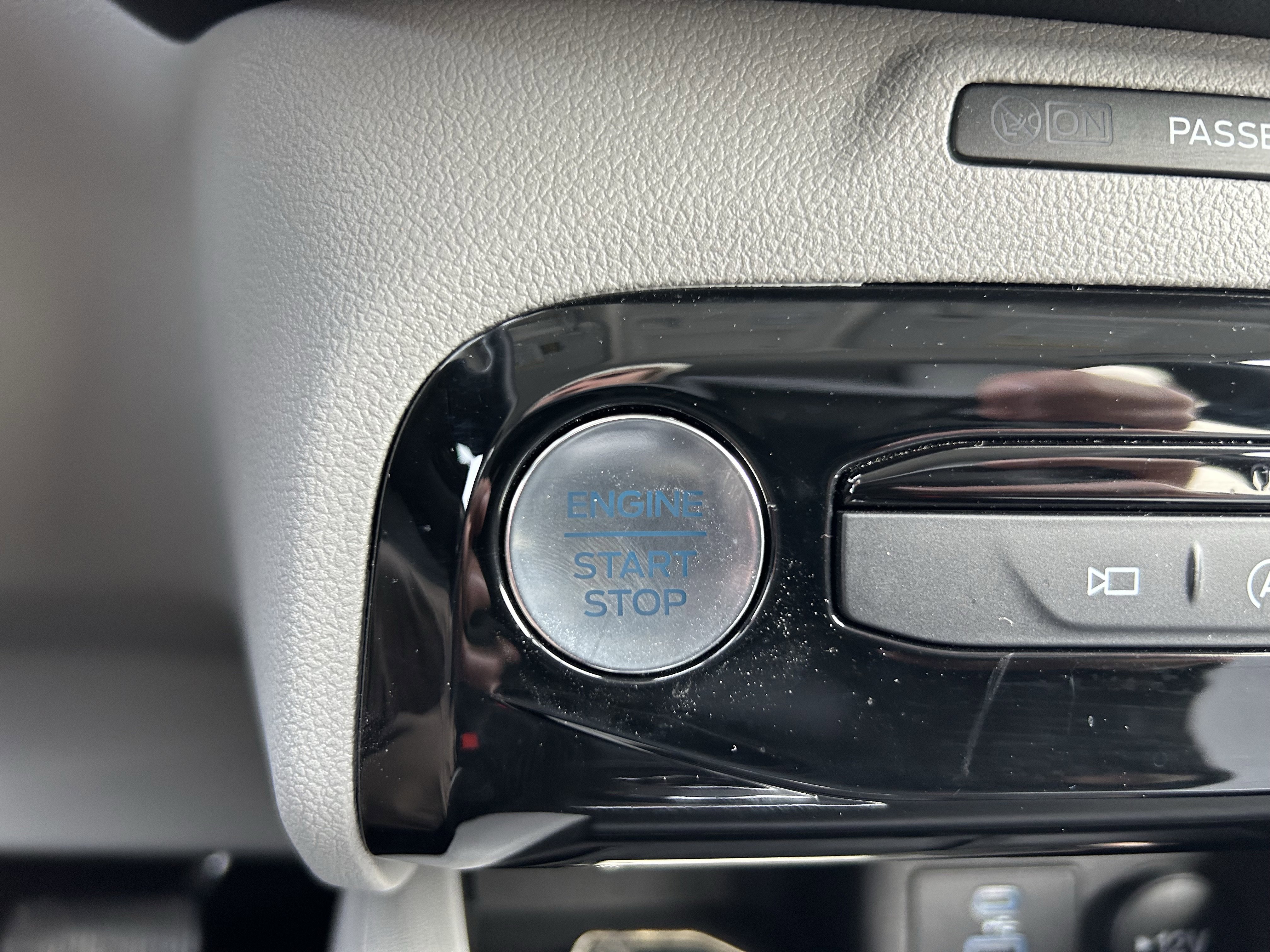 Used 2023 Ford Escape Active image 15