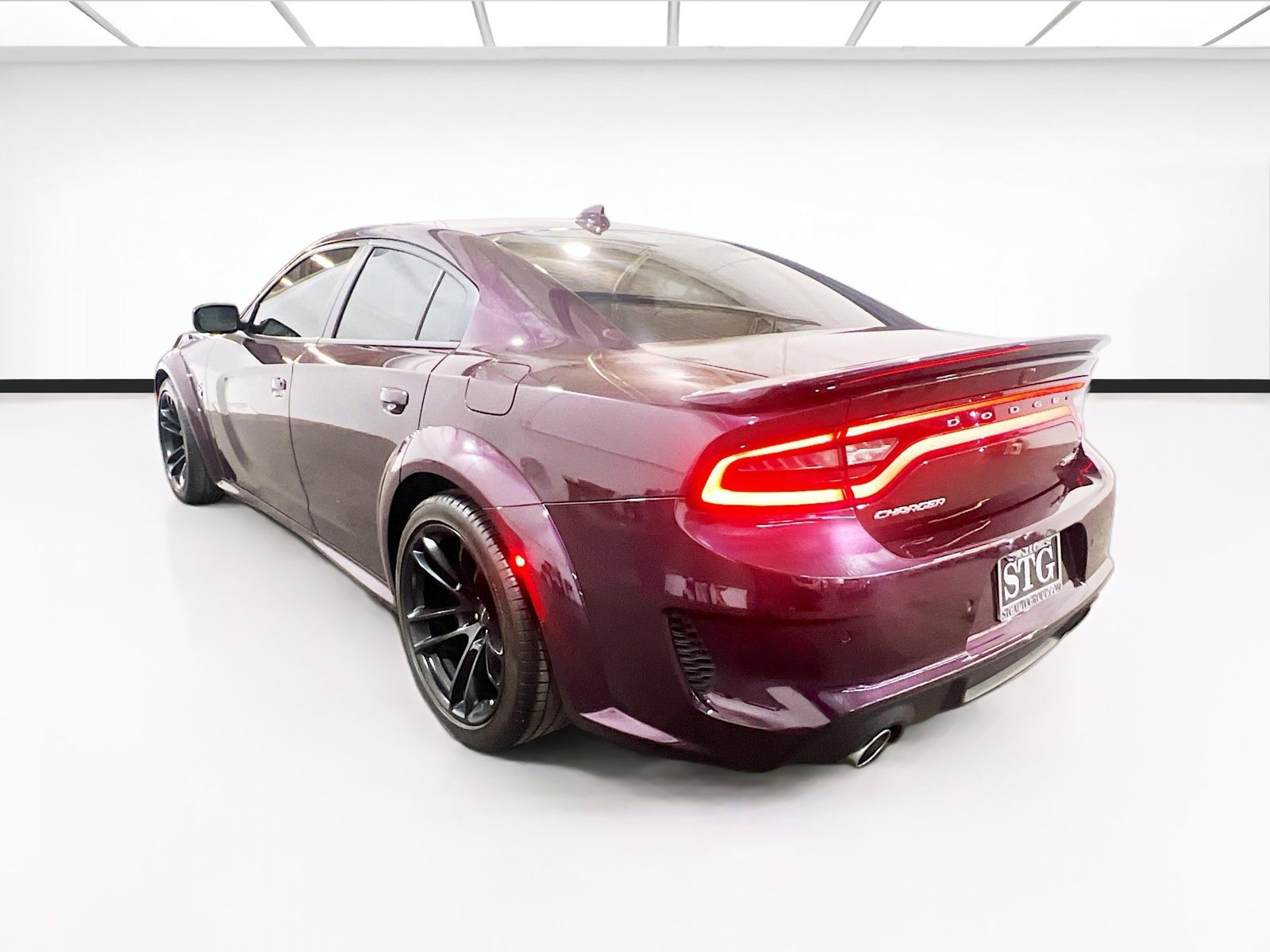Used 2022 Dodge Charger SRT Hellcat w/ Harman/Kardon Audio Group image 6