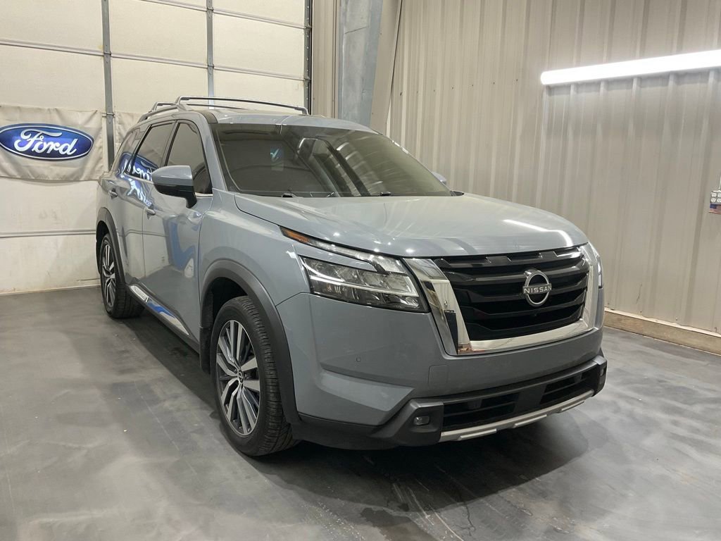 Used 2022 Nissan Pathfinder Platinum w/ Cargo Package