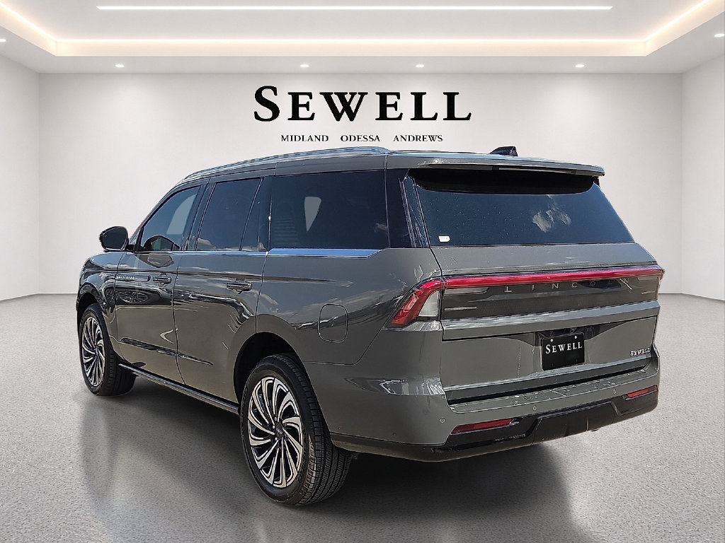 Used 2025 Lincoln Navigator Black Label AWD/4WD image 3