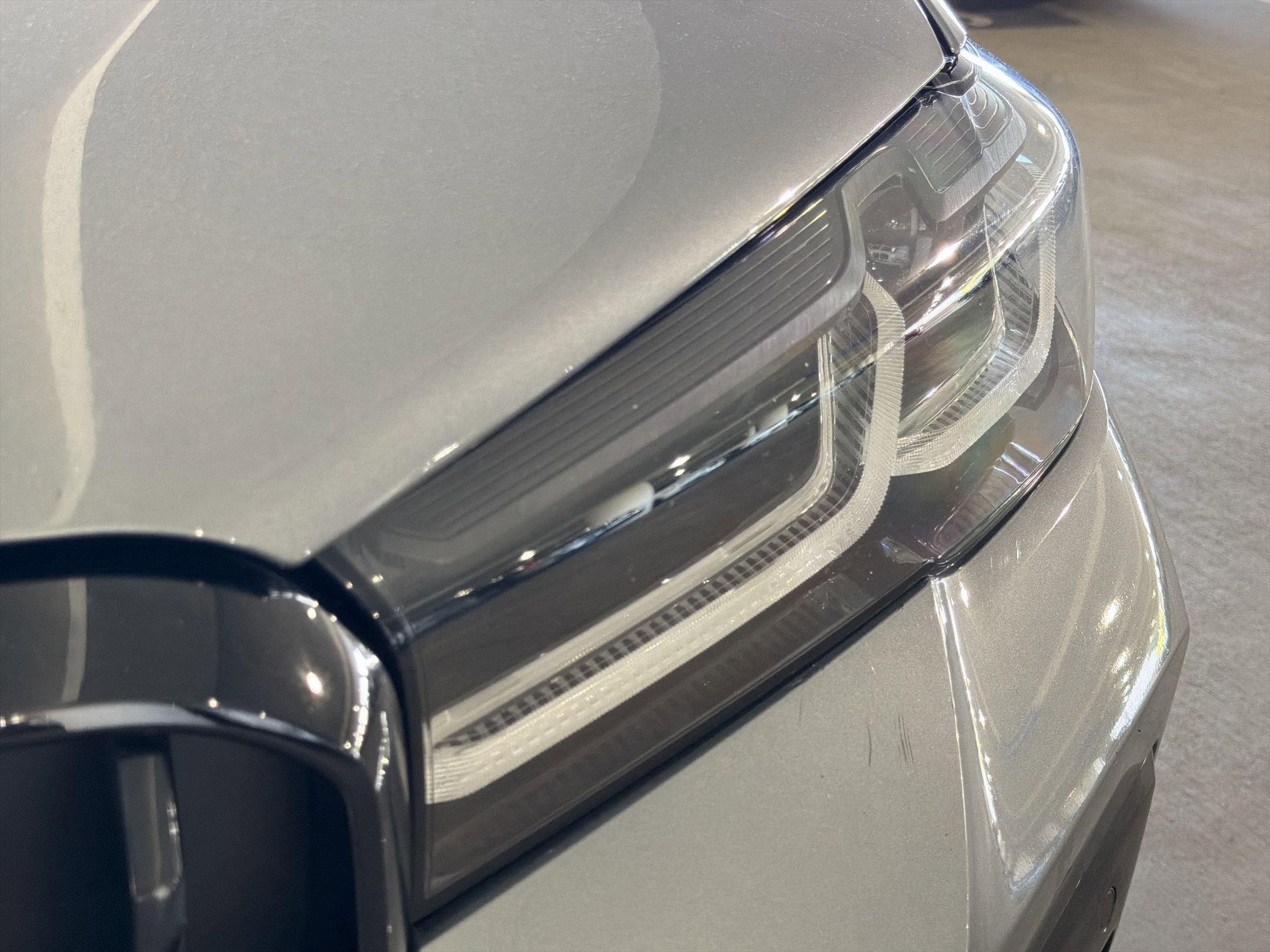 Used 2023 BMW 540i w/ Executive Package image 10