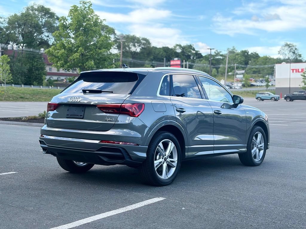 Used 2024 Audi Q3 2.0T Premium Plus w/ Premium Plus Package AWD/4WD image 8