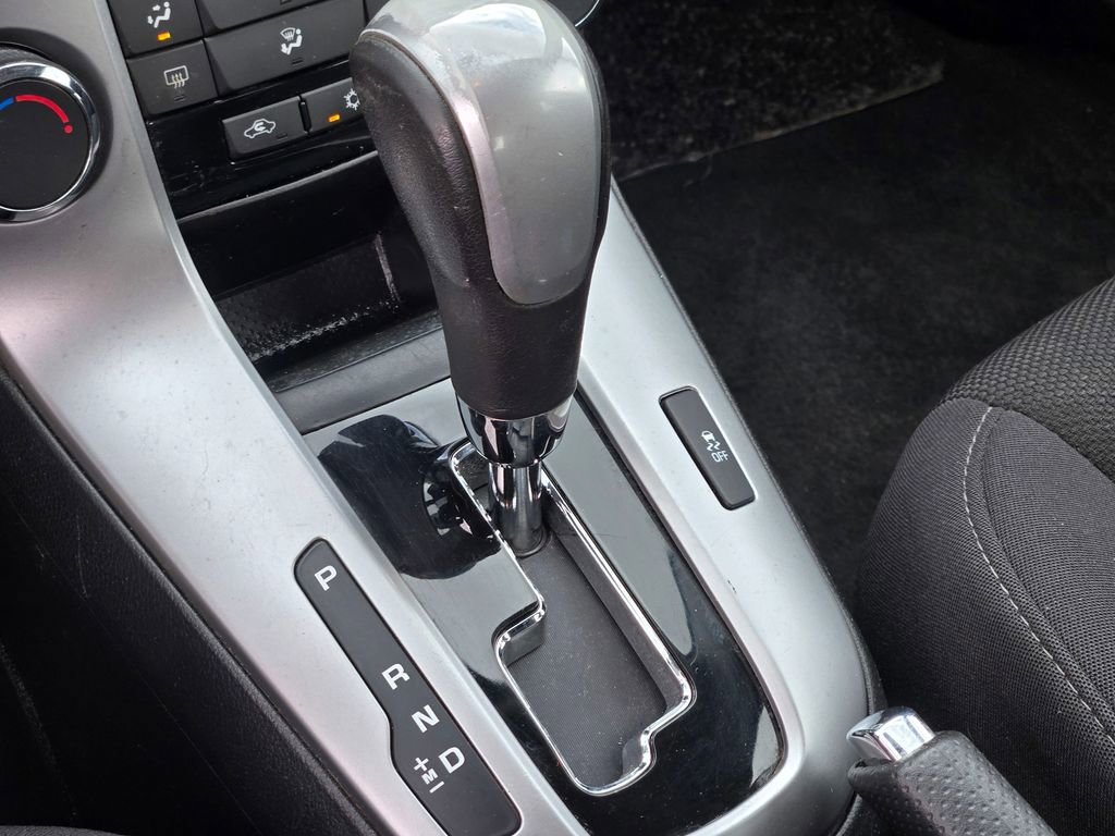 Used 2013 Chevrolet Cruze LT FWD image 30
