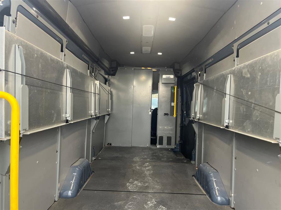 Used 2020 Ford Transit 250 148 High Roof Extended image 9