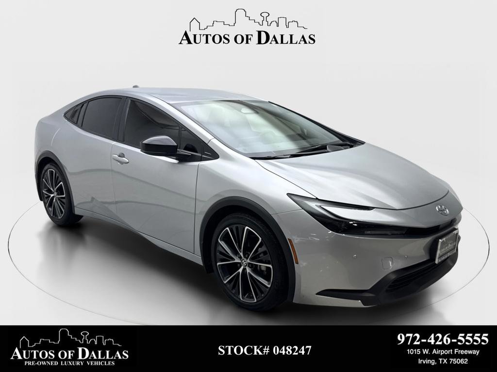 Used 2024 Toyota Prius LE image 1