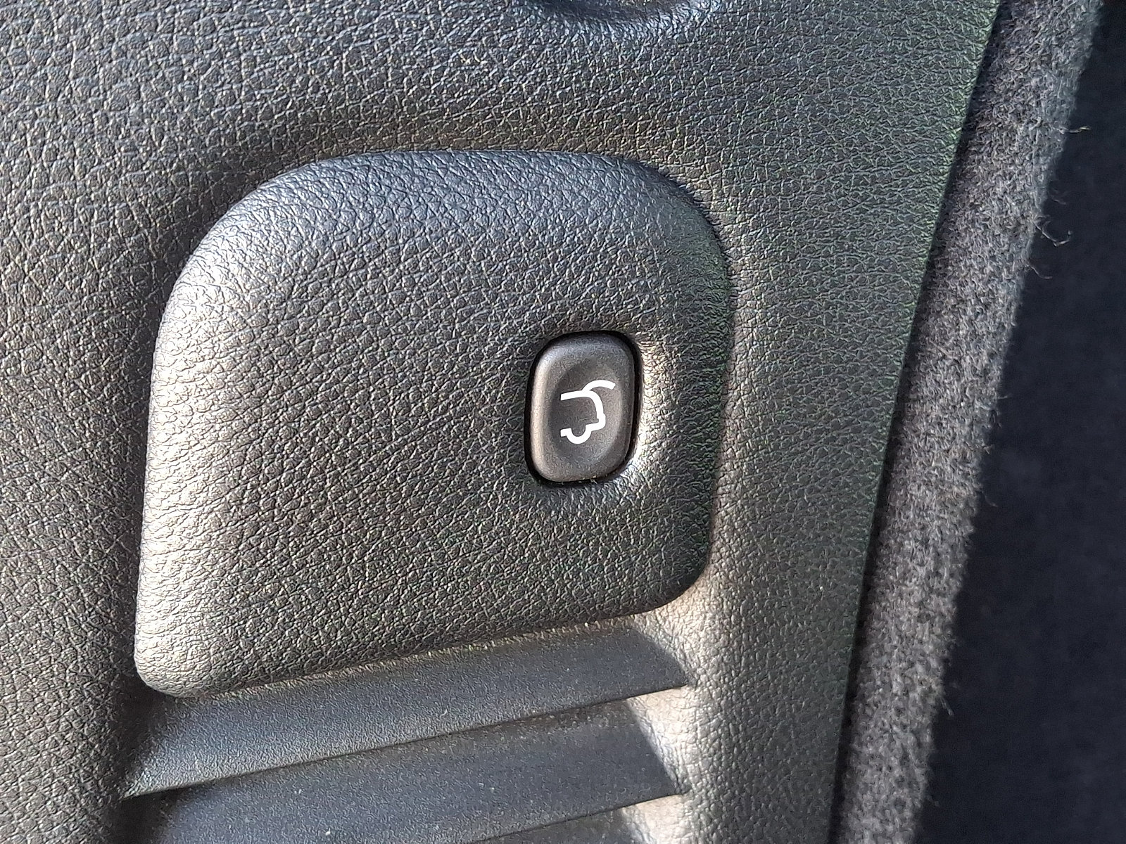 Used 2023 Dodge Durango GT AWD/4WD image 32