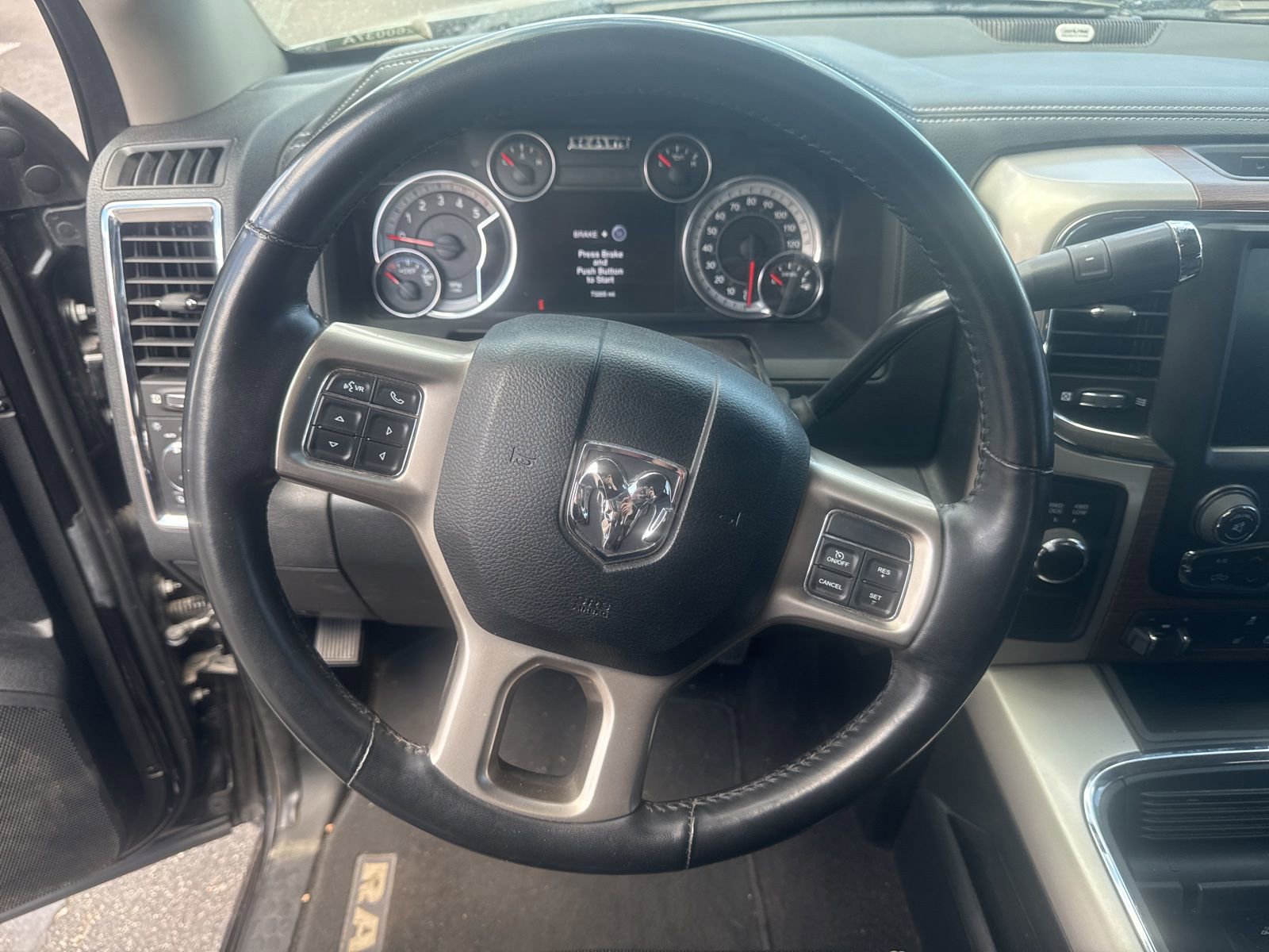 Used 2016 RAM 3500 Laramie image 15